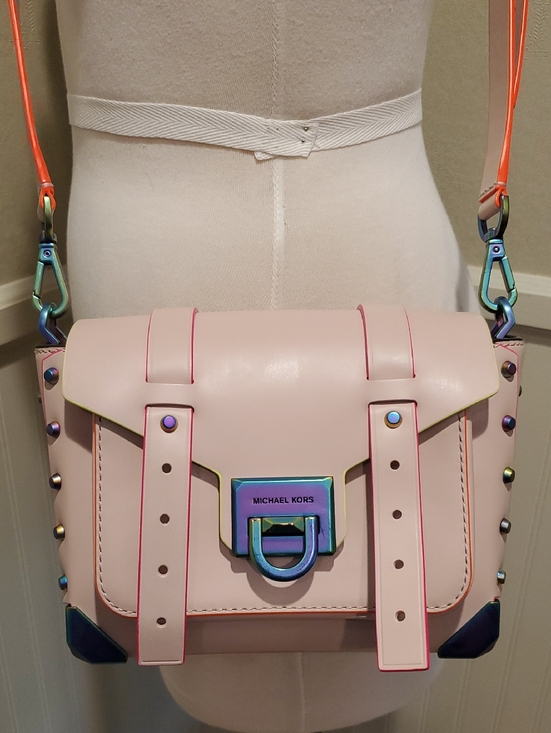 MICHAEL Michael Kors Handbags - NEW Michael Kors Manhattan Messenger Crossbody Bag